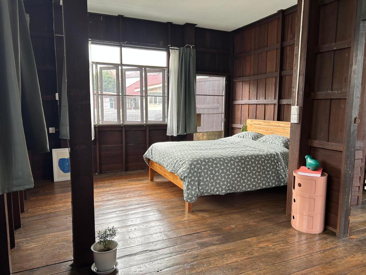 Cozy Villa In Chiangmai Old Town Chiang Mai Extérieur photo